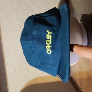Oakley 5 panel hat